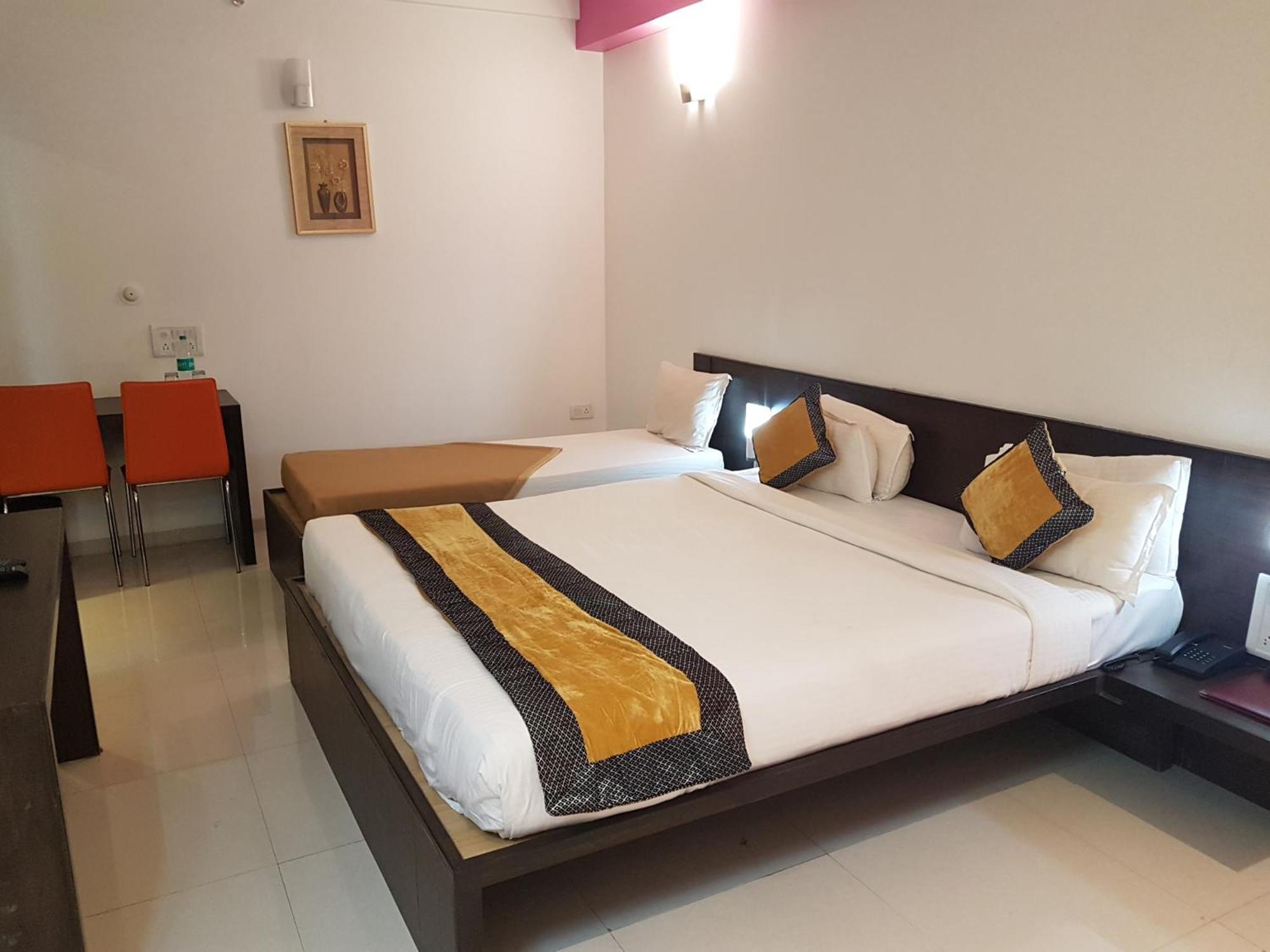Hotel Golden View Ширди Экстерьер фото