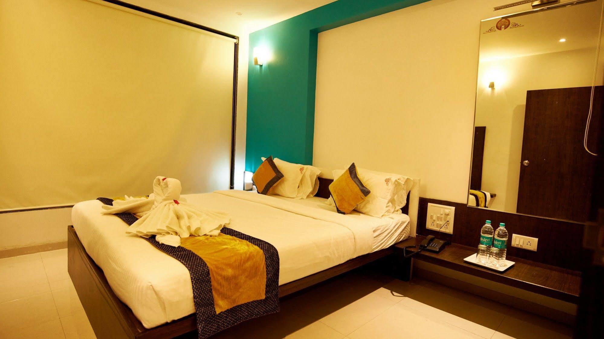 Hotel Golden View Ширди Экстерьер фото
